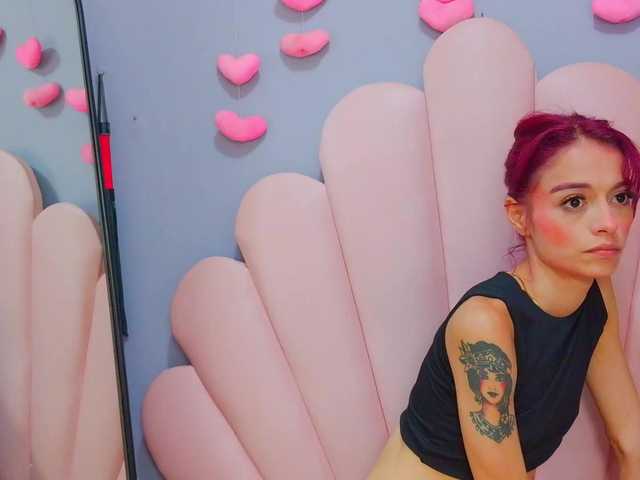 LUCYMILLER live cam on BongaCams