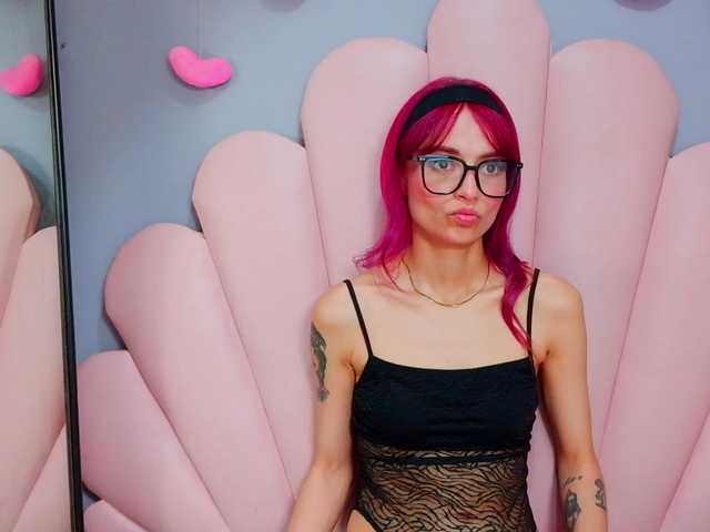 LUCYMILLER live cam on BongaCams