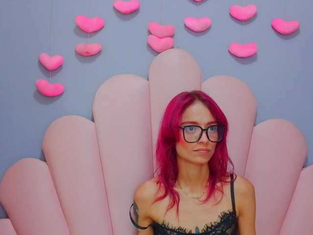 LUCYMILLER live cam on BongaCams