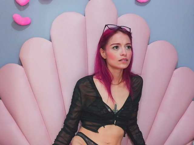 LUCYMILLER live cam on BongaCams