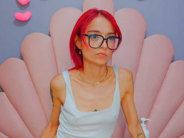 LUCYMILLER, live now on BongaCams