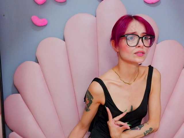 LUCYMILLER live cam on BongaCams