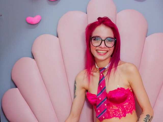 LUCYMILLER live cam on BongaCams