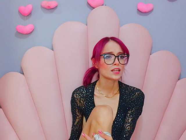 LUCYMILLER live cam on BongaCams
