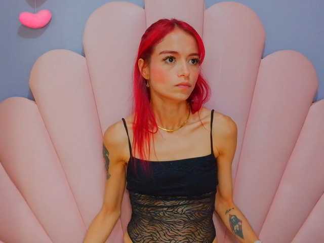 LUCYMILLER, en directo ahora en BongaCams