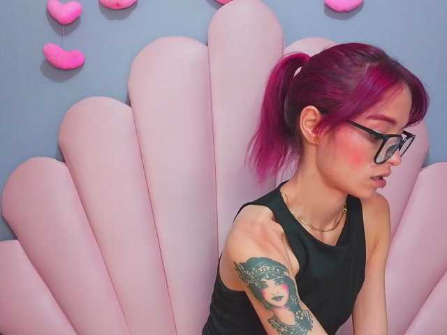 LUCYMILLER live cam on BongaCams