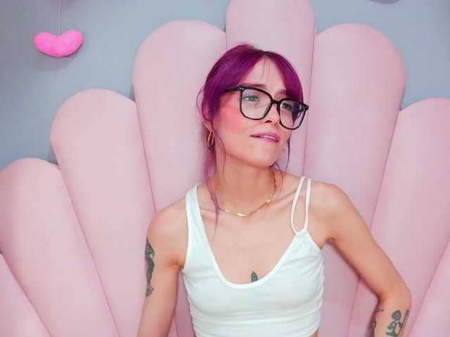 LUCYMILLER live cam on BongaCams
