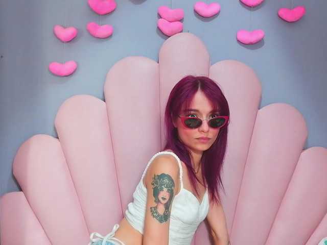 LUCYMILLER live cam on BongaCams