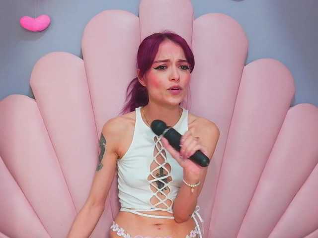 LUCY_MILLER live webcam show
