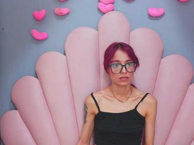 LUCYMILLER live cam on BongaCams