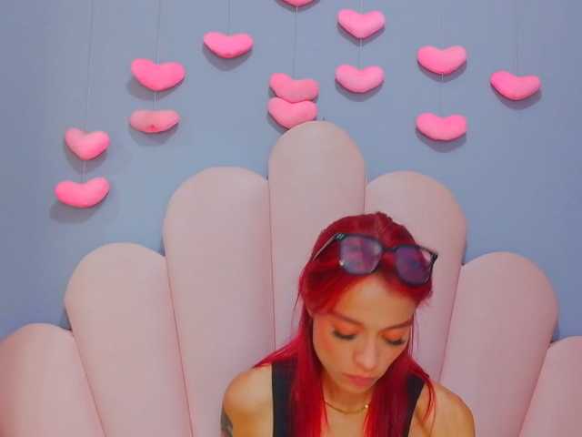 LUCYMILLER, en directo ahora en BongaCams