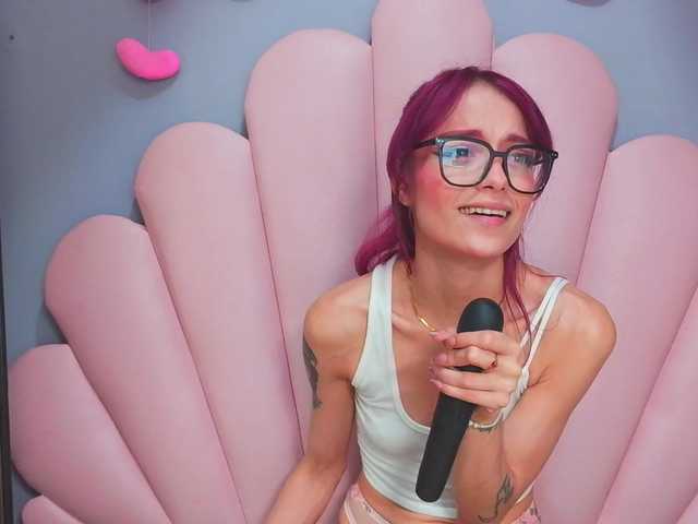 LUCYMILLER live cam on BongaCams