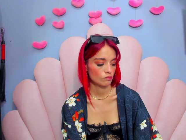 LucyMiller's BongaCams show and profile