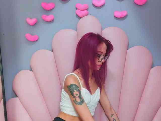 LUCYMILLER Live Webcam on BongaCams