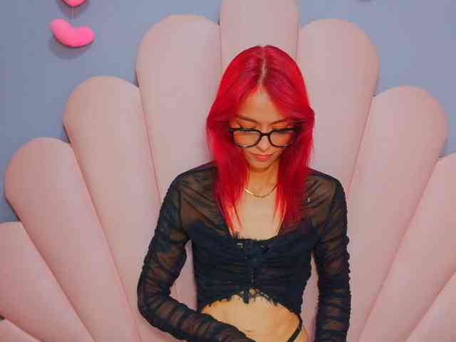 LUCY_MILLER webcam