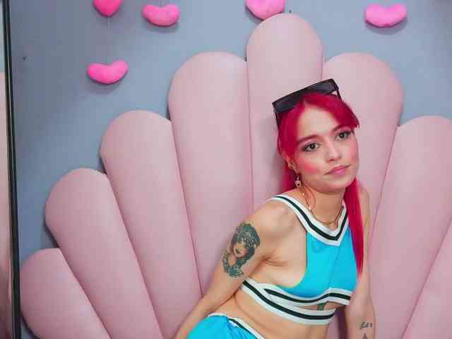 LUCY_MILLER webcam