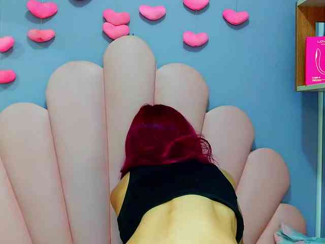 LUCY_MILLER webcam