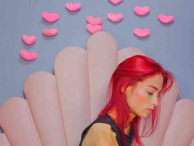 LUCY_MILLER webcam
