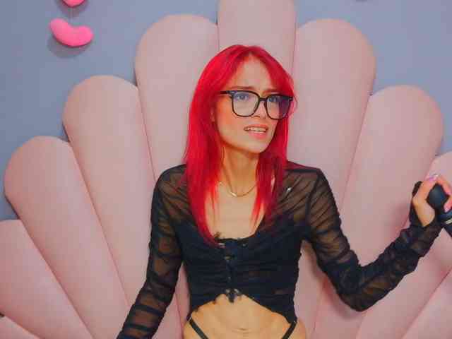 LUCY_MILLER webcam