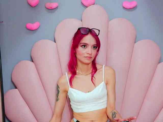 Model: LUCY_MILLER