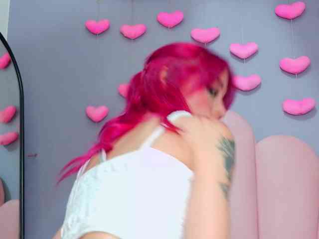 LUCY_MILLER webcam