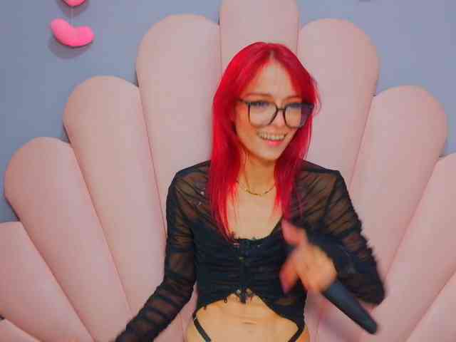 LUCY_MILLER webcam