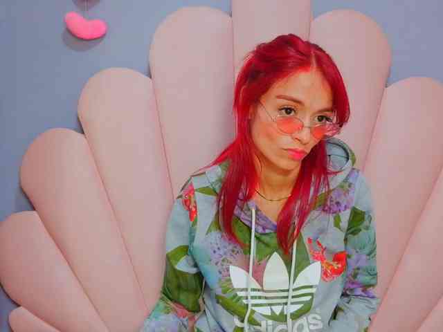 LUCY_MILLER webcam