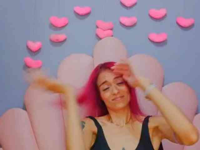 LUCY_MILLER webcam