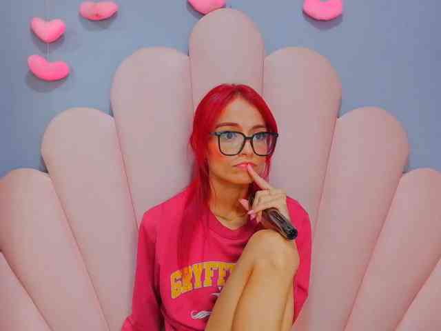 LUCY_MILLER webcam