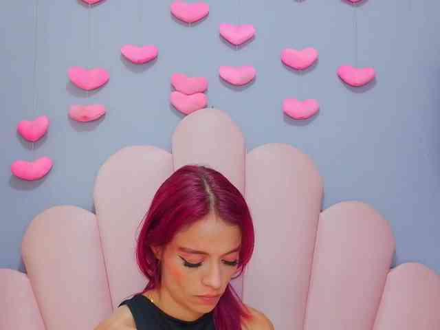 LUCY_MILLER webcam