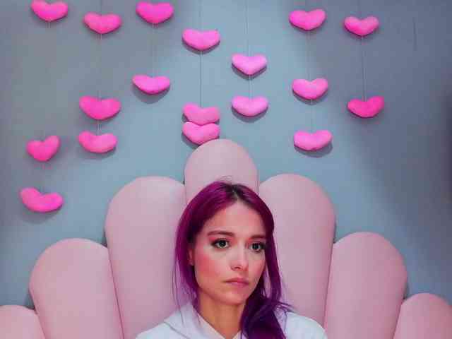 LUCY_MILLER webcam
