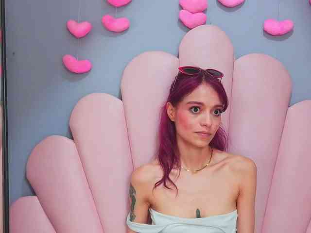 LUCYMILLER Live Webcam on BongaCams
