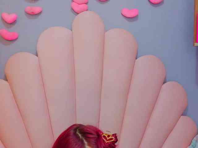 LUCY_MILLER webcam