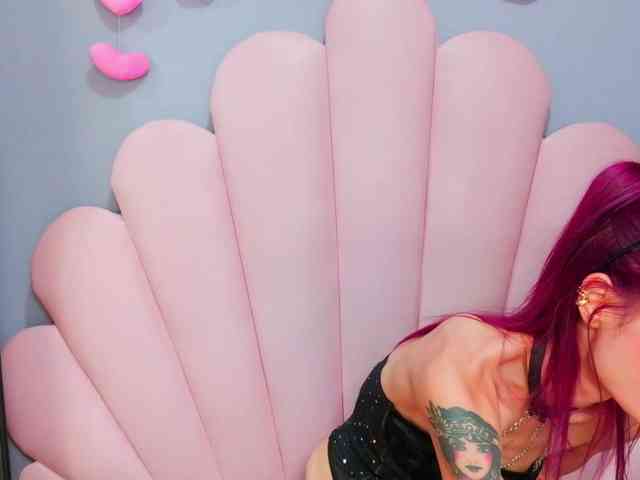 Modelo: LUCY_MILLER