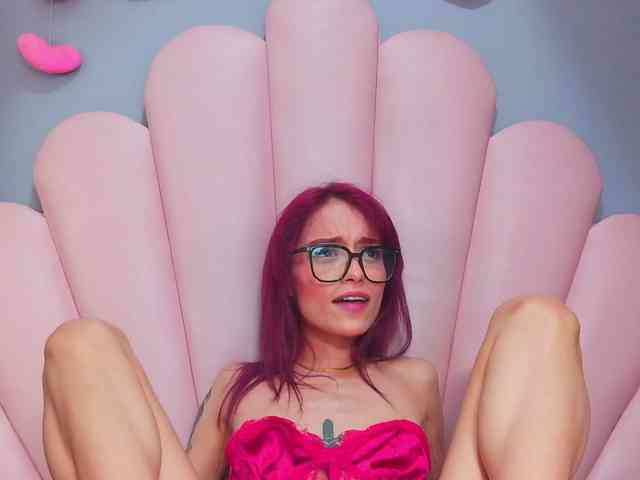 LUCYMILLER Live Webcam on BongaCams