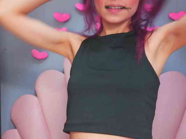 LUCY_MILLER webcam