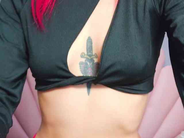 LUCY_MILLER webcam