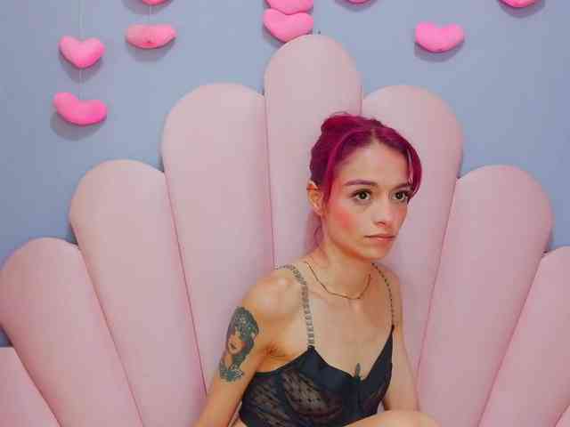 LUCYMILLER - Girl 