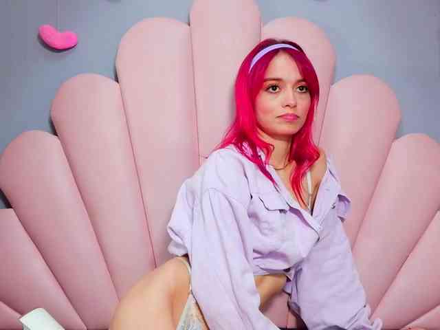 LUCY_MILLER webcam