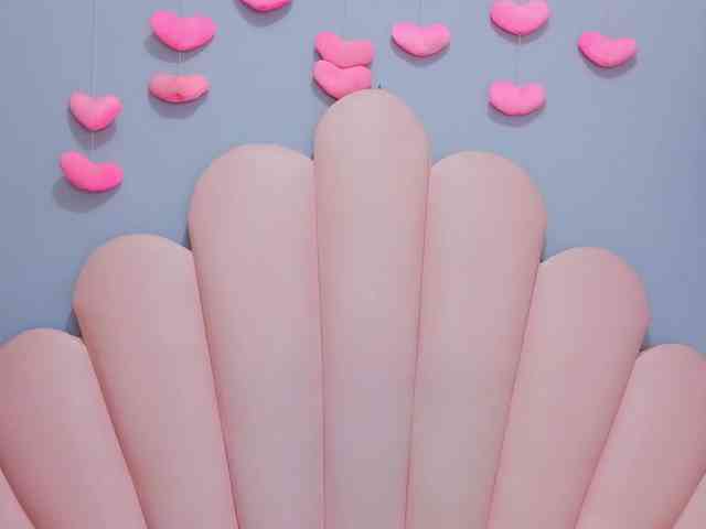 LUCY_MILLER webcam