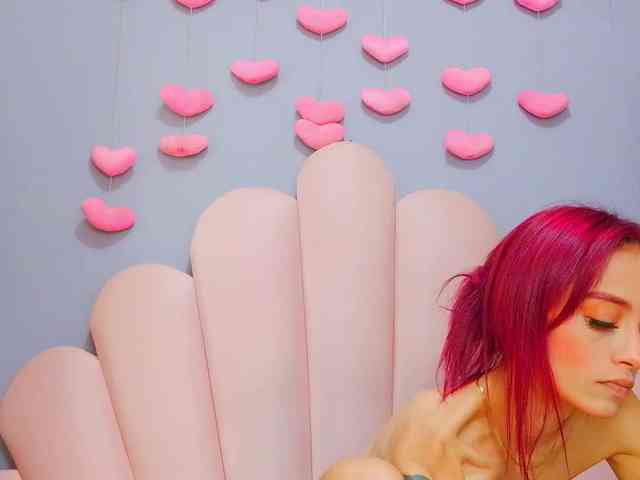 Model: LUCY_MILLER