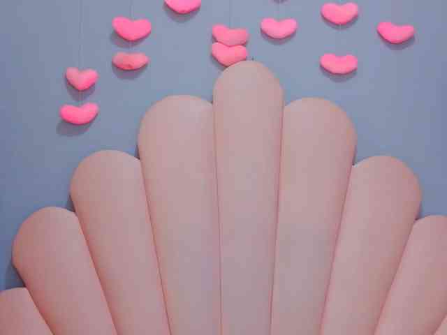 LUCY_MILLER