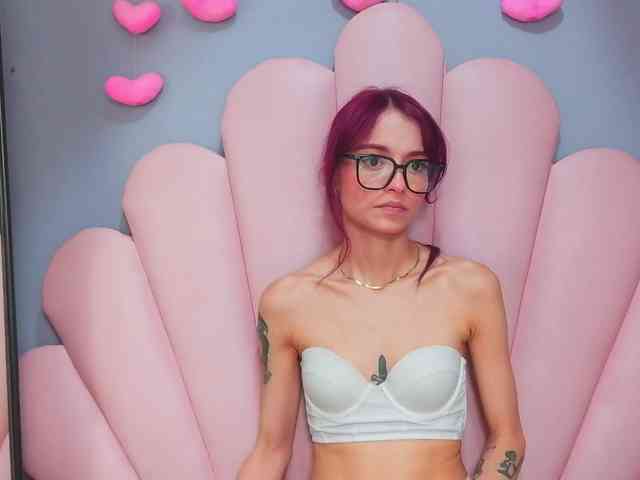 LUCYMILLER - Girl 