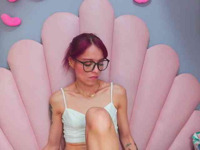 LUCYMILLER Live Webcam on BongaCams