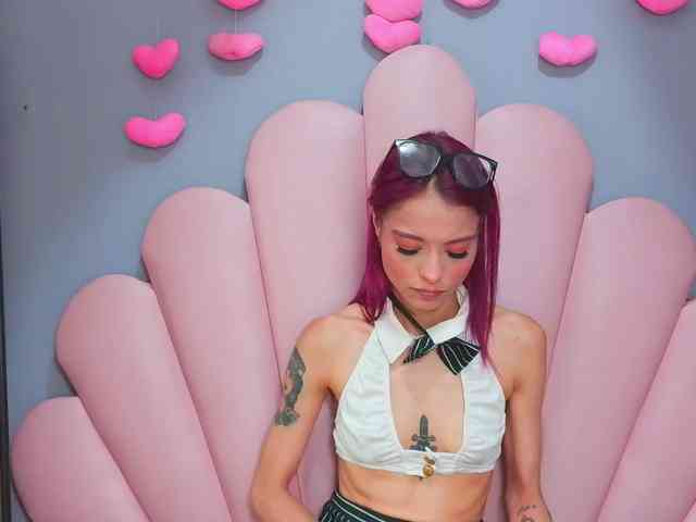 Modelo: LUCY_MILLER