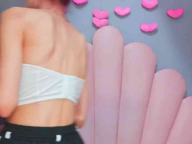 LUCY_MILLER webcam