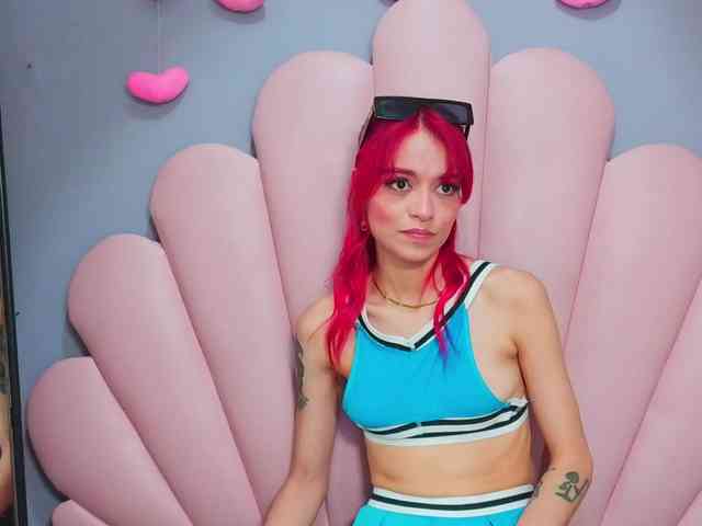 LUCY_MILLER webcam