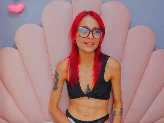 LUCY_MILLER webcam
