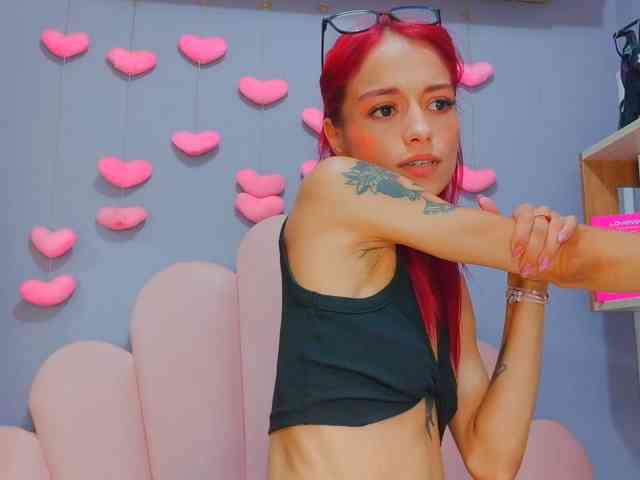 LUCY_MILLER webcam
