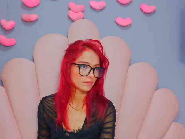 LUCY_MILLER webcam